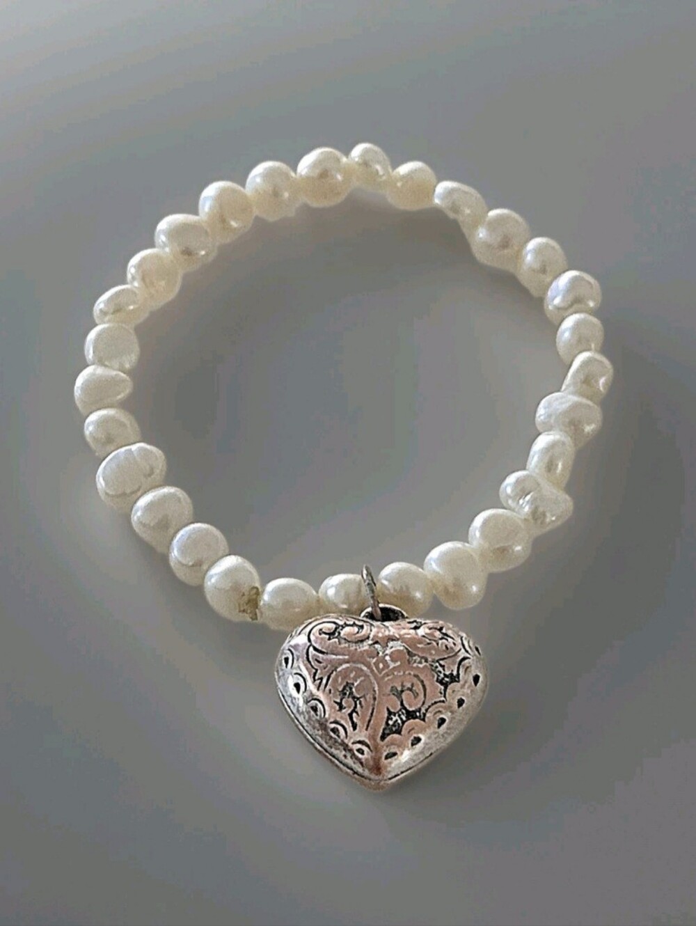 Vtg Fresh Water Pearl Bracelet With Filigree Heart Charm, 5mm
